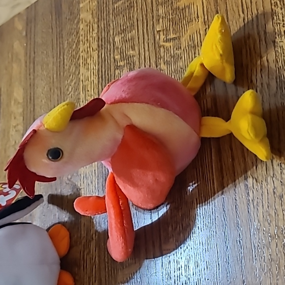 TY Beanie Baby Strut the Rooster